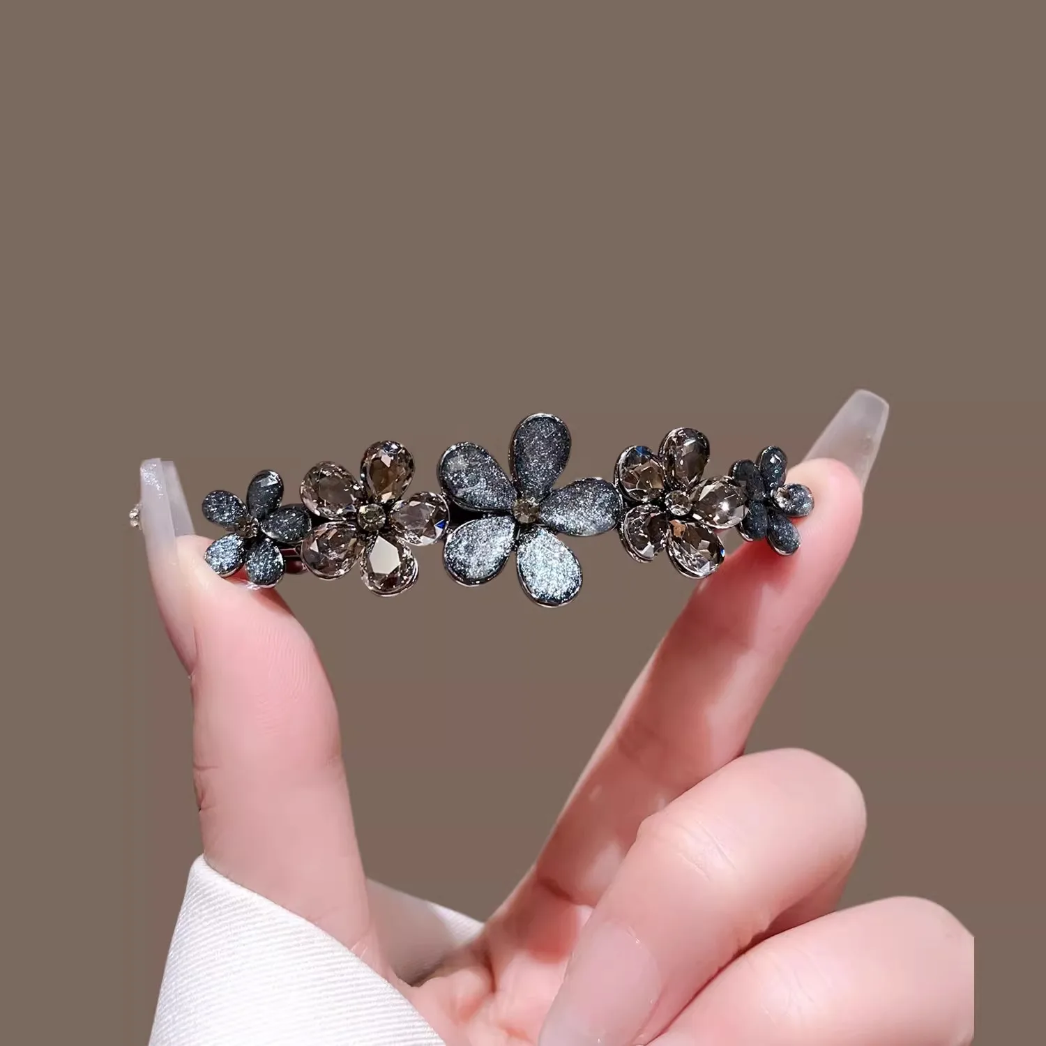 กิ๊บติดผมดอกไม้คริสตัลหรูหราคล - Tie Bar Clip บทวิจารณ์และราคา